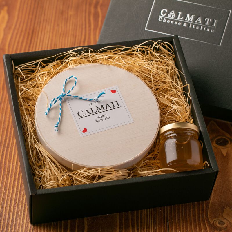 【冷凍】【和歌山県・CALMATI】ハチミツをかけて完成する濃蜜チーズケーキ（送料無料）_05